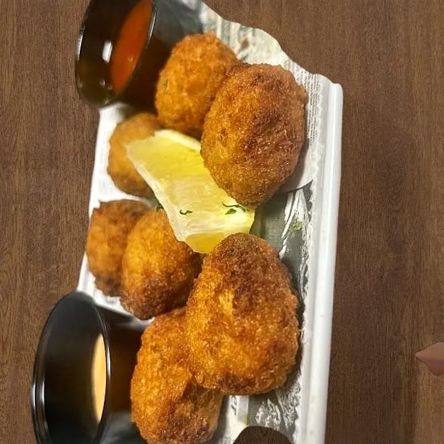 Crab Bite with Yum Yum.